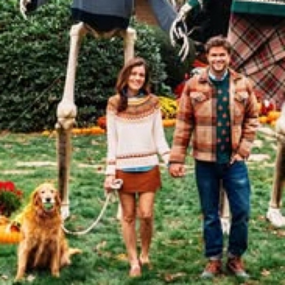 Kiel James Patrick Cozy Cream Sweater with Pumpkin Pattern